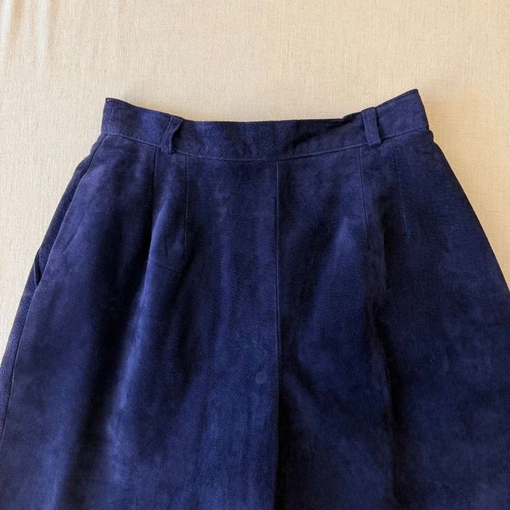 Kenar Vintage 90s High Waisted Suede Leather Pleated Shorts Women 4 Navy Blue